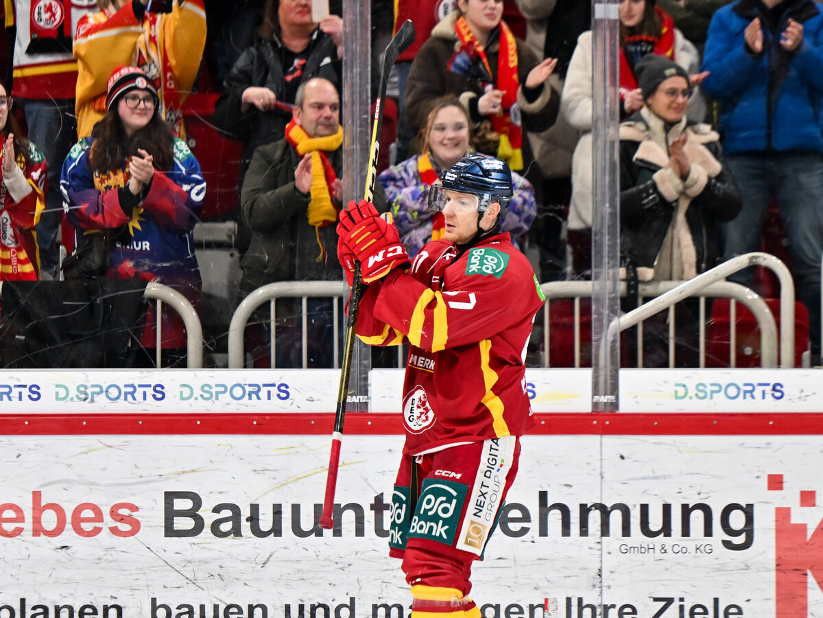 PENNY DEL Philip Gogulla sichert DEGSieg in der Verlängerung