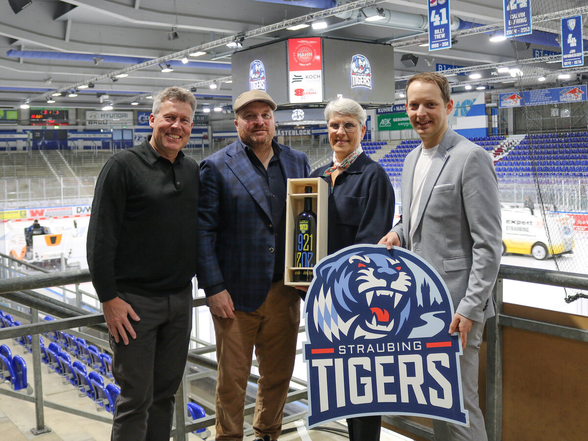 PENNY DEL Straubing Tigers nehmen am Spengler Cup 2024 teil